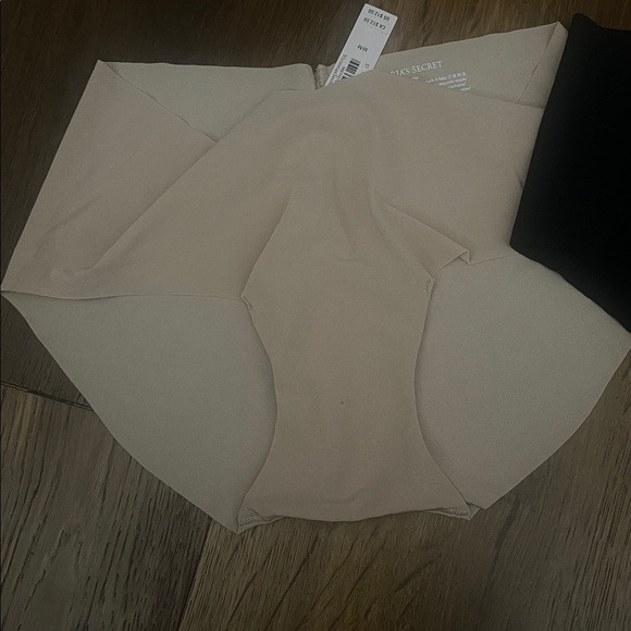 Victoria's Secret Black and Cream Panties Duo, hiphuger, brand new with tag, - Picture 2 of 4